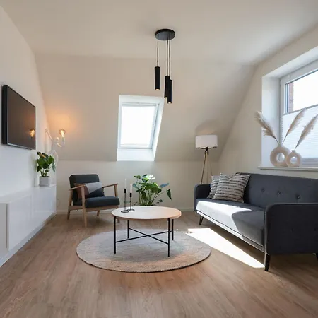 Kuestenbutze - Modernes Fuer 2 Mit Vollausgestatteter Kueche- Balkon- Ne By Interhome *