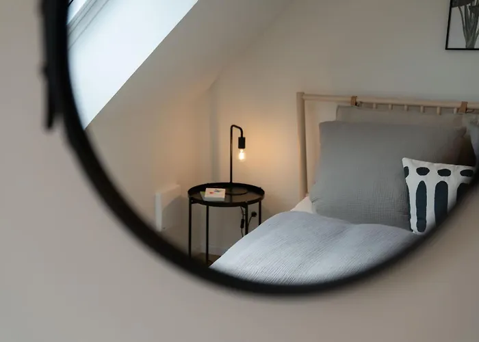 Kuestenbutze - Modernes Fuer 2 Mit Vollausgestatteter Kueche- Balkon- Ne By Interhome *