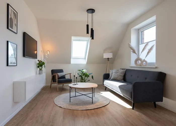Kuestenbutze - Modernes Fuer 2 Mit Vollausgestatteter Kueche- Balkon- Ne By Interhome *